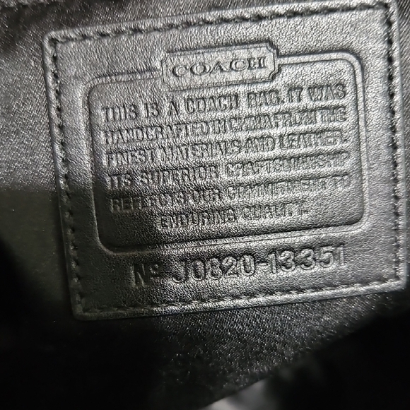 Coach EUC Y2K Signature Jaquard Hobo Shouldet Bag With Coach Carriage Charm - Picture 10 of 11